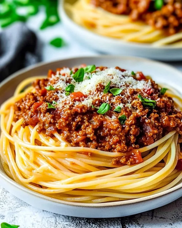Classic-Spaghetti-Bolognese-Family-Favorite-Recipe