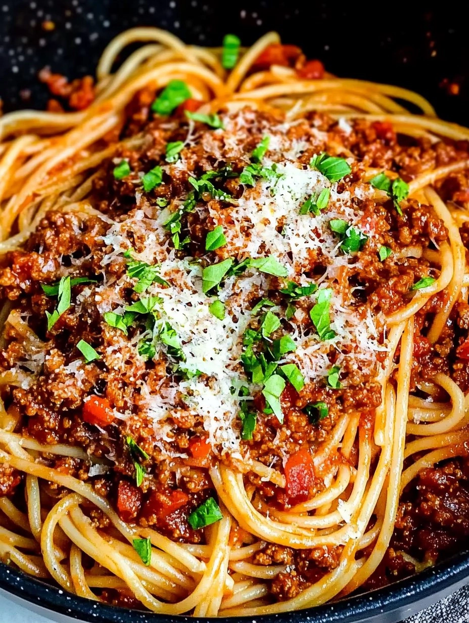 Classic Spaghetti Bolognese (Family Favorite) 151 Classic Spaghetti Bolognese (Family Favorite)